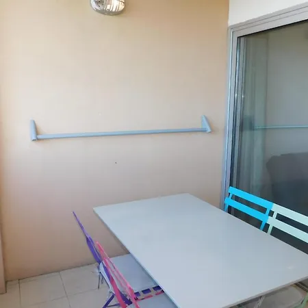 Charming Air-conditioned T2 La Boccawith Sea View And Swimming Pool דירה