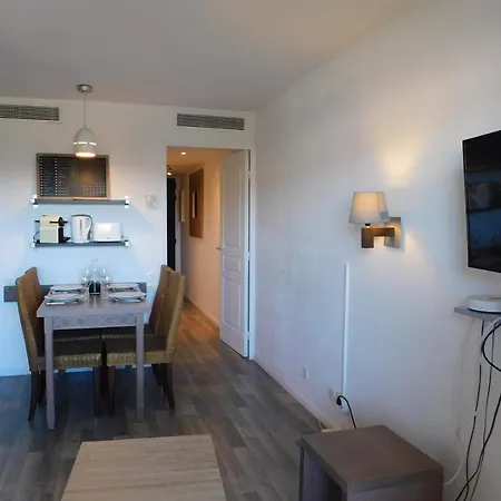 Charming Air-conditioned T2 La Boccawith Sea View And Swimming Pool *
