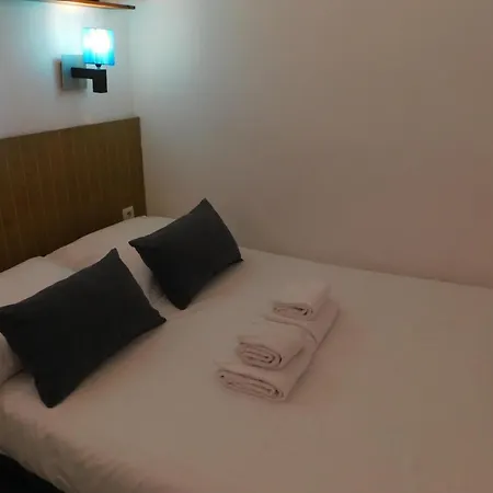 Charming Air-conditioned T2 La Boccawith Sea View And Swimming Pool קאן